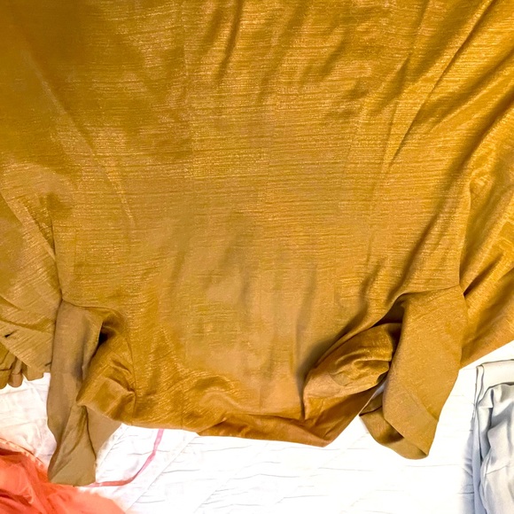 Essence plus size gold two piece suit sz18 - Picture 3 of 9